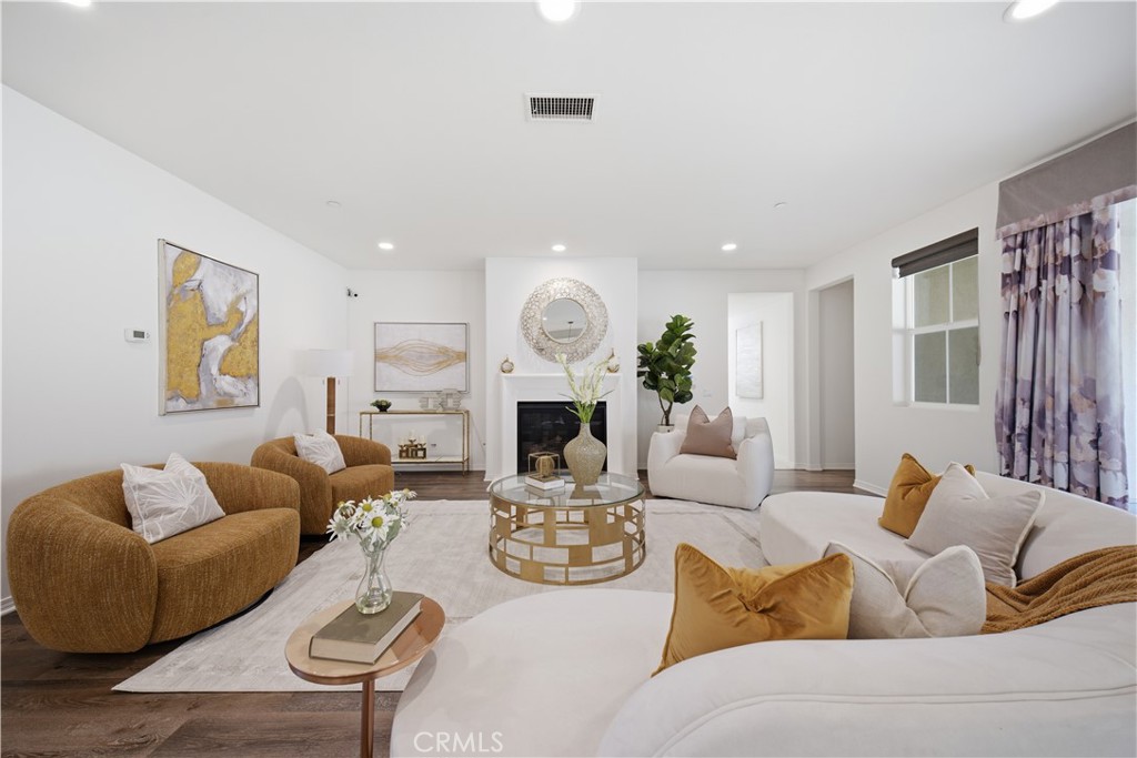 3401 E Rutherford Drive