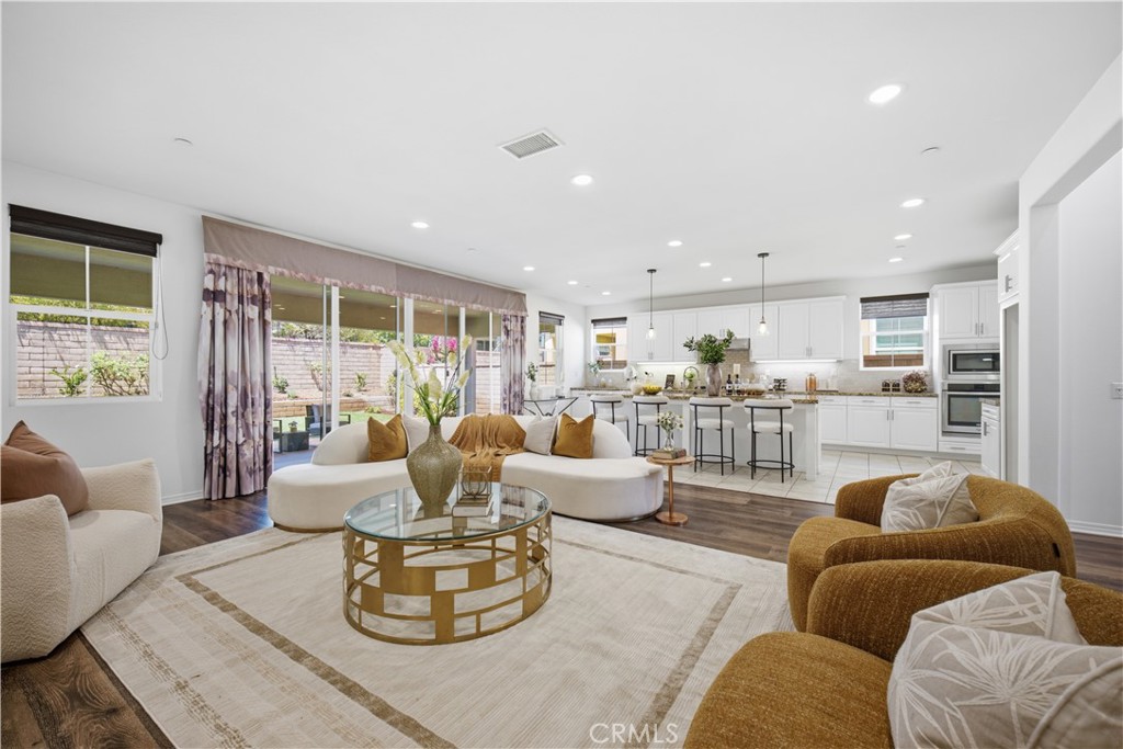 3401 E Rutherford Drive
