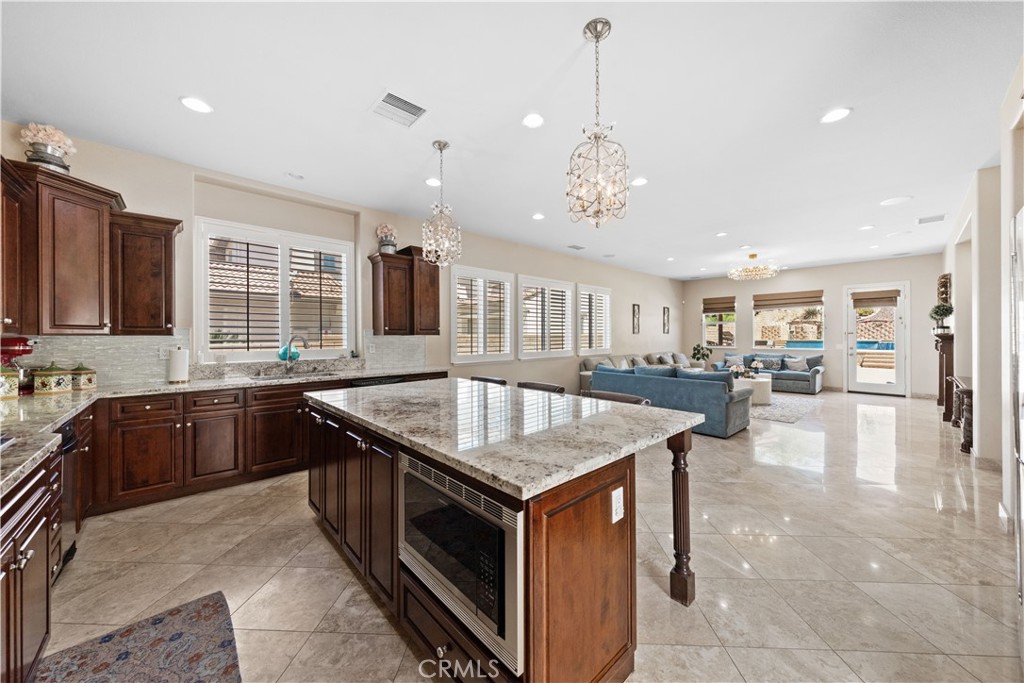 10140 Jacaranda Court