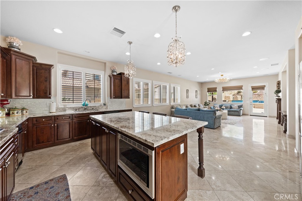 10140 Jacaranda Court