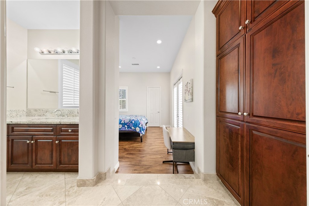 10140 Jacaranda Court