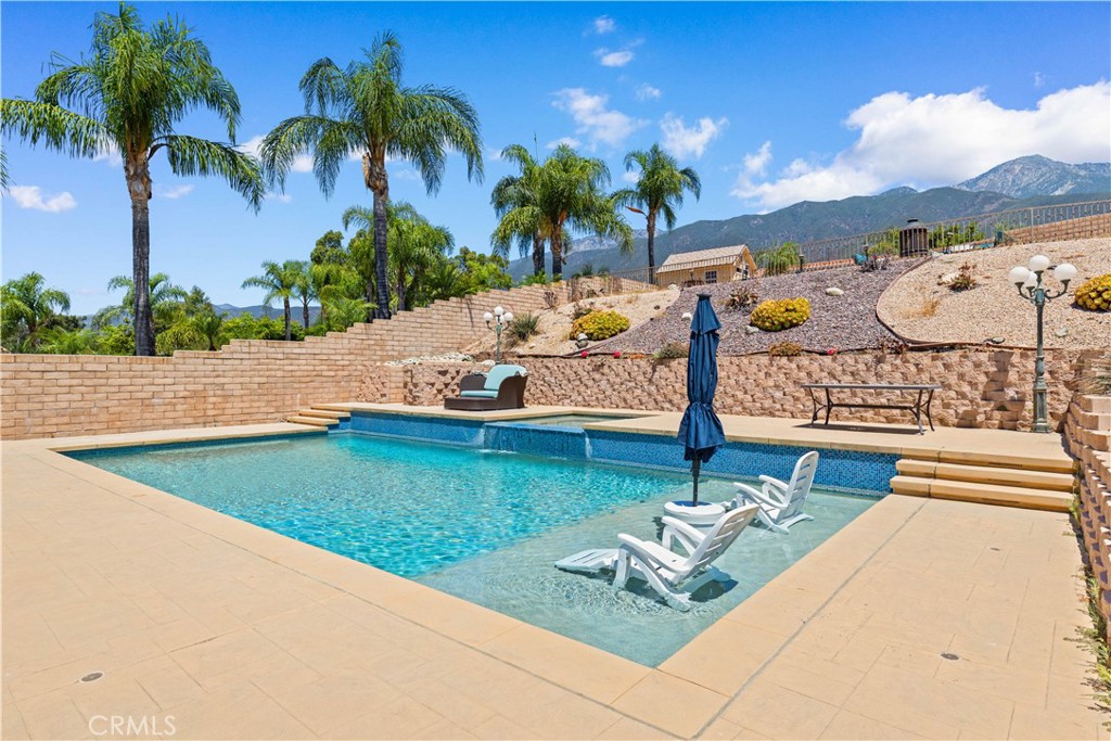 10140 Jacaranda Court