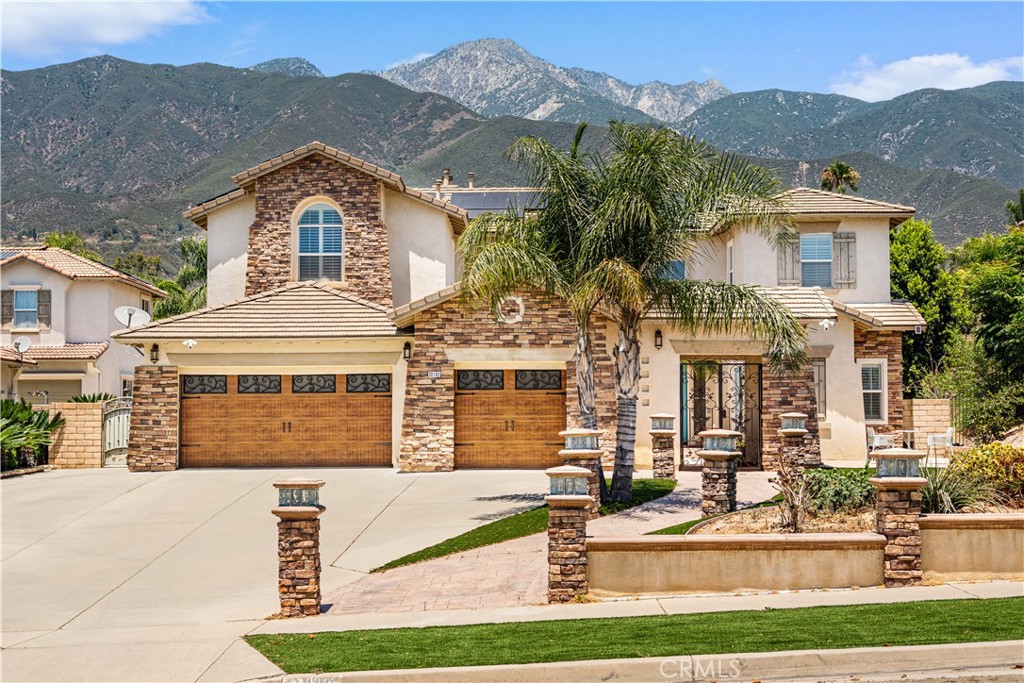 10140 Jacaranda Court