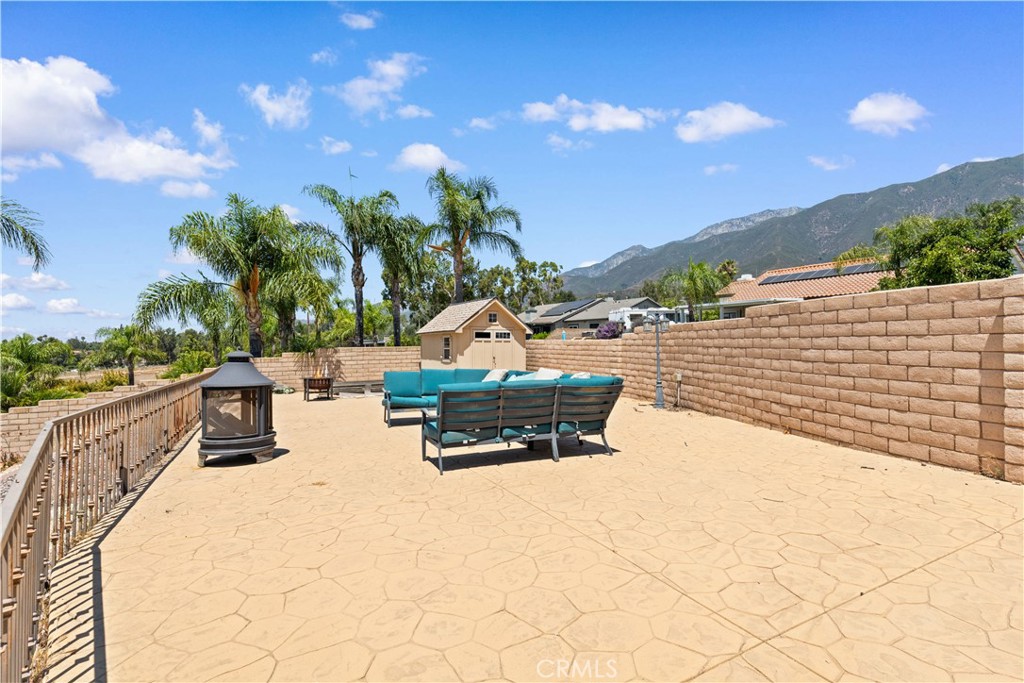 10140 Jacaranda Court