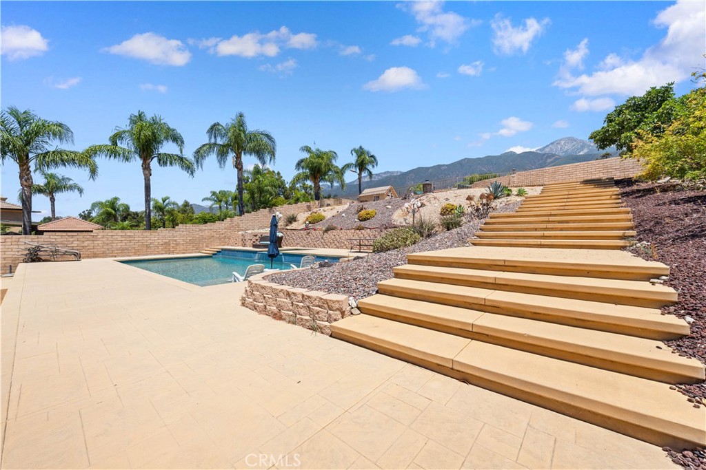 10140 Jacaranda Court