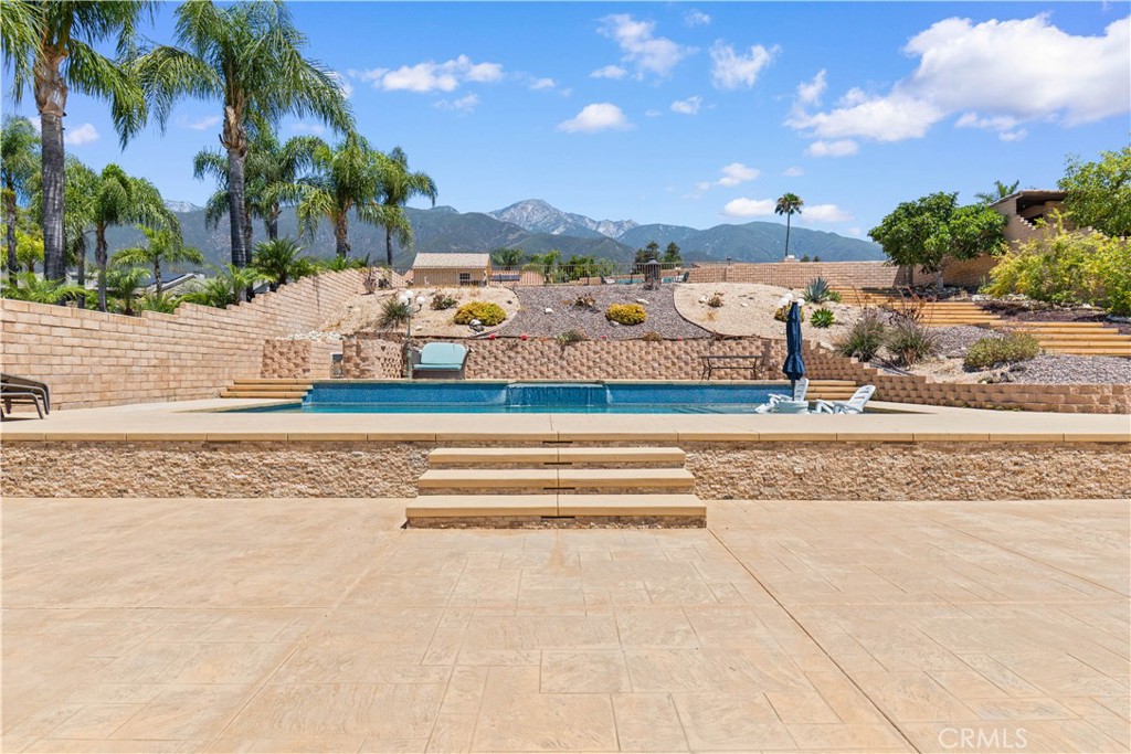 10140 Jacaranda Court