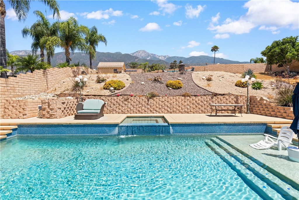 10140 Jacaranda Court