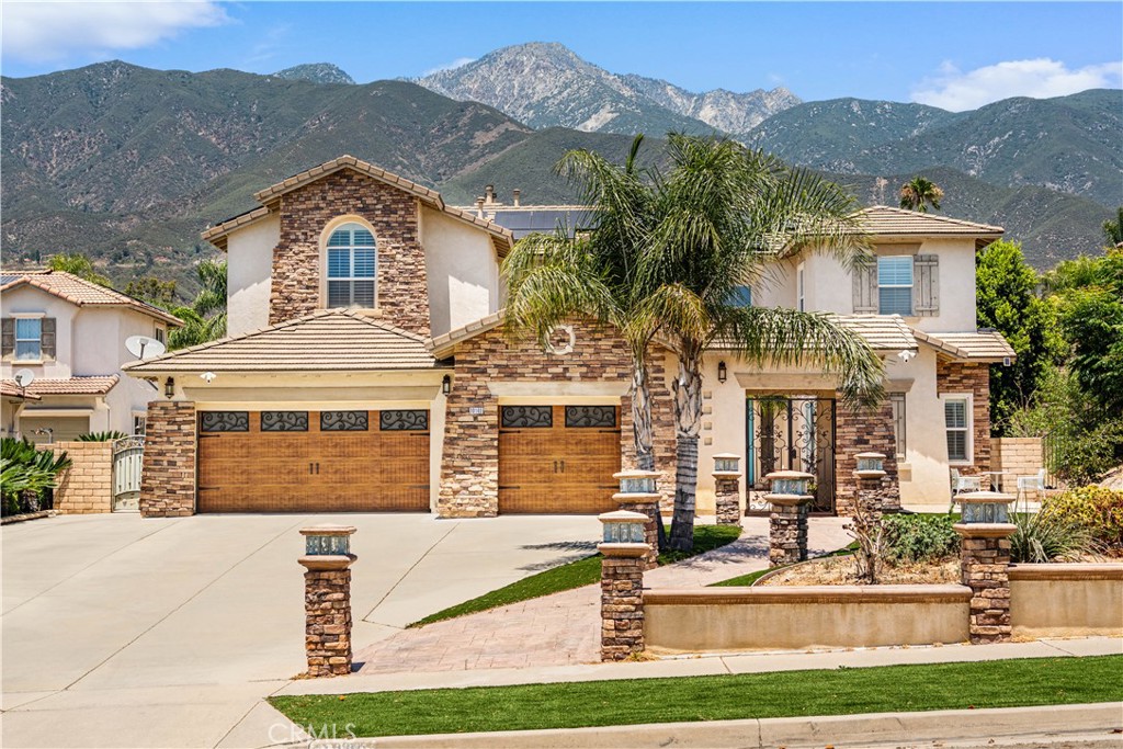10140 Jacaranda Court