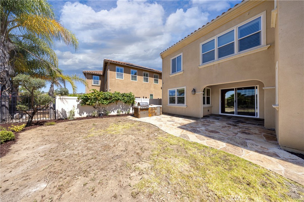 21086 Willow Heights