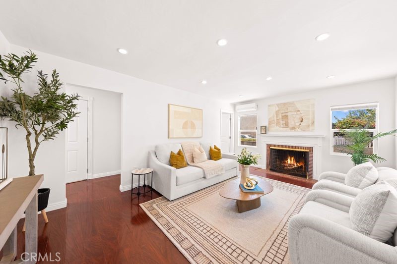 1007 S Del Mar