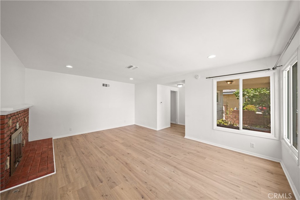 10207 Green Street
