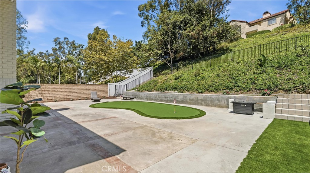 25555 Fallenwood
