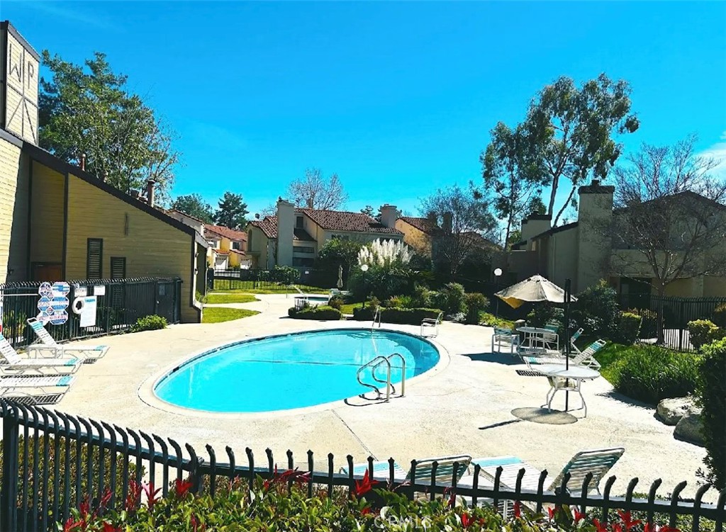 3616 Hemlock