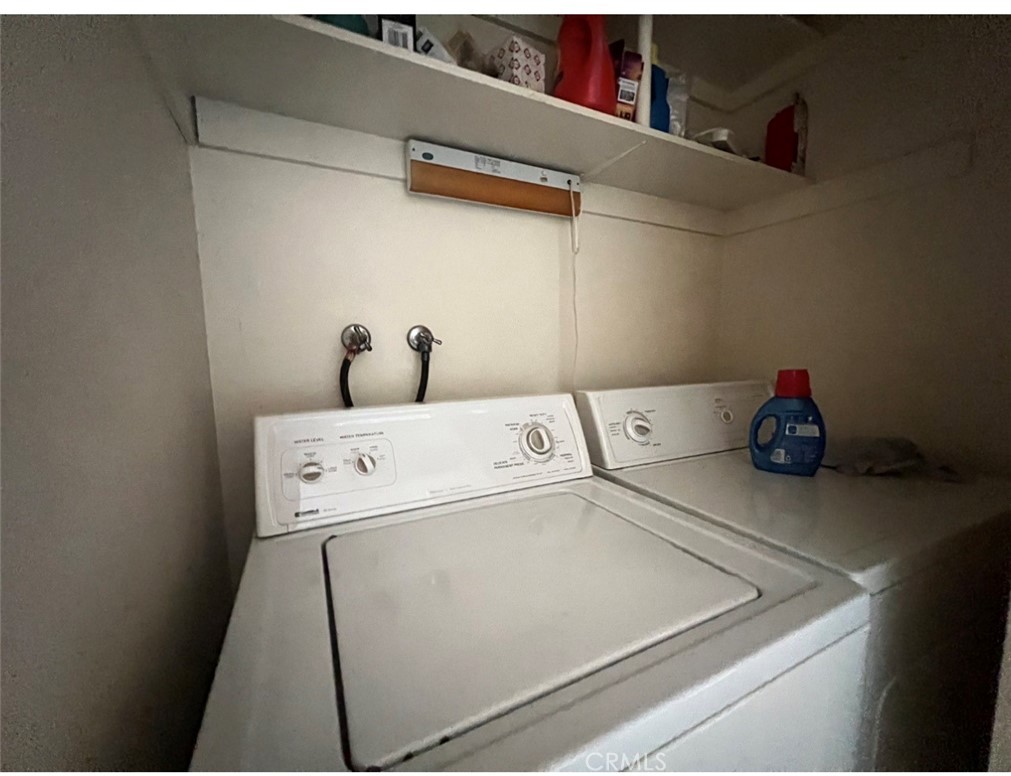 1265 Elm E