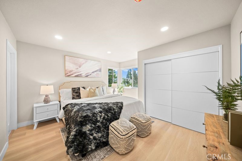 24096 Hurst