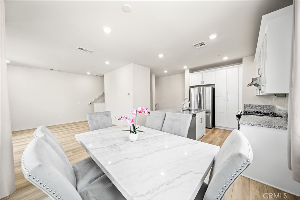 1480 Stratus Dr