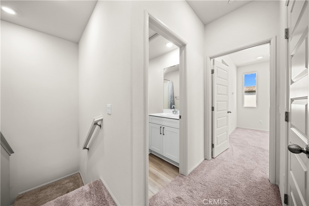 1480 Stratus Dr