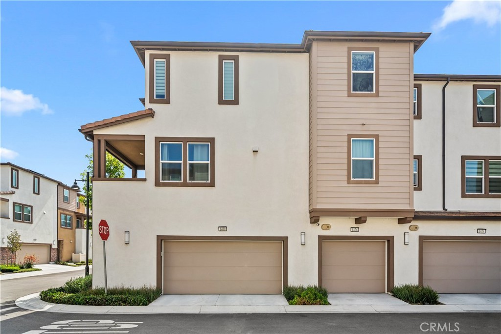 1480 Stratus Dr