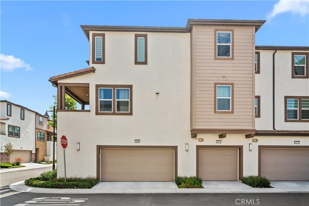 1480 Stratus Dr