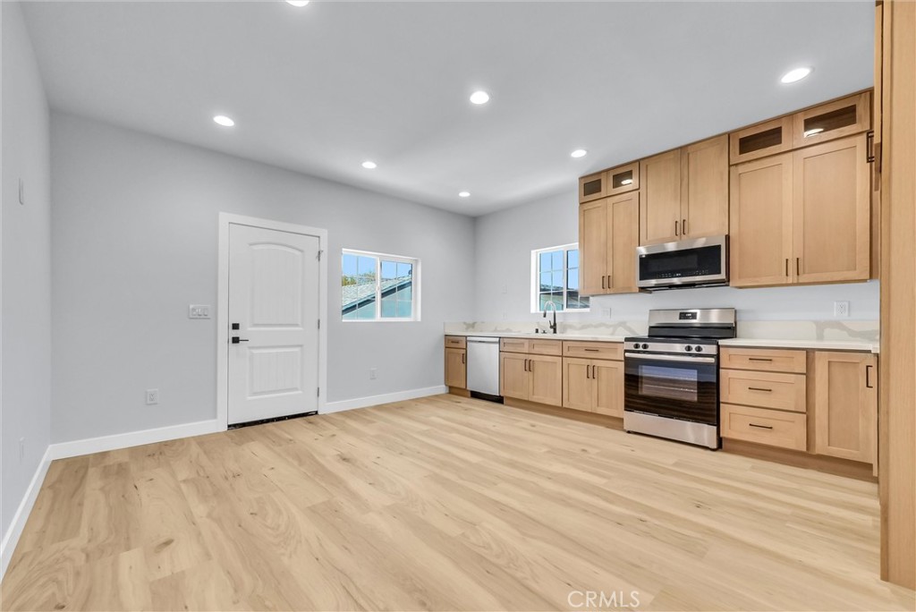 116 -114 N Cornell