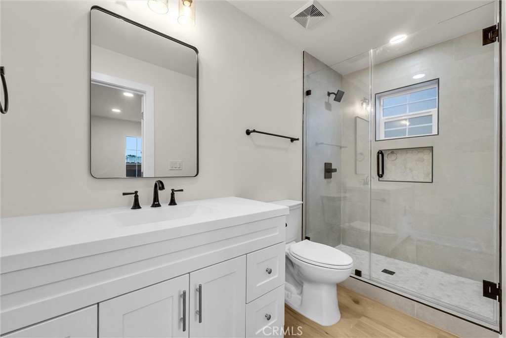 116 -114 N Cornell