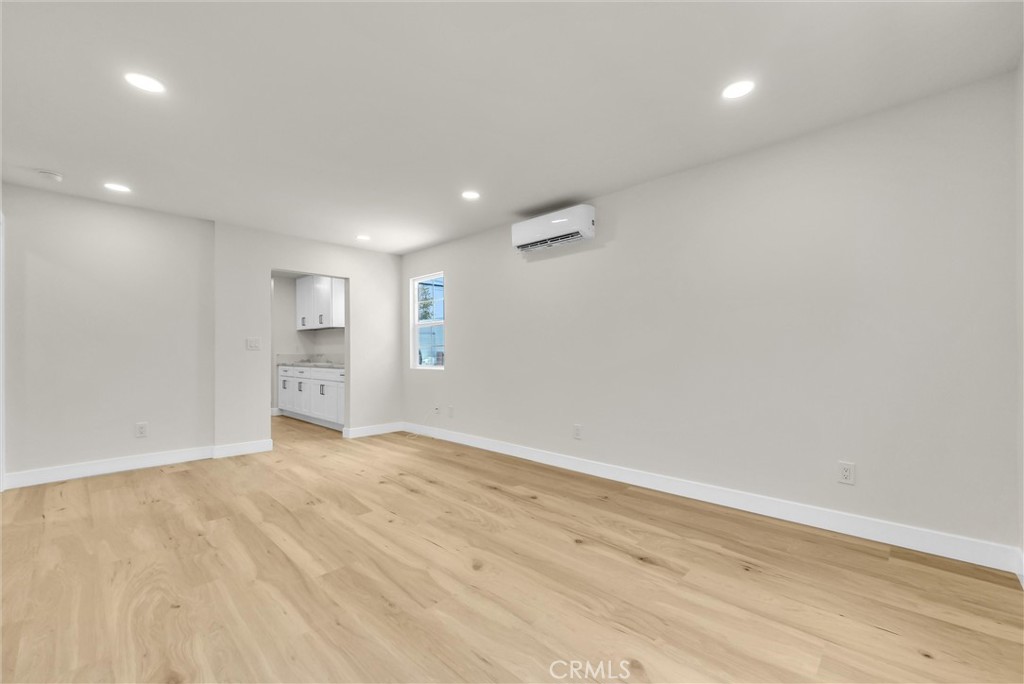 116 -114 N Cornell