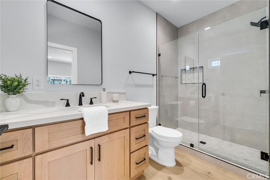 116 -114 N Cornell
