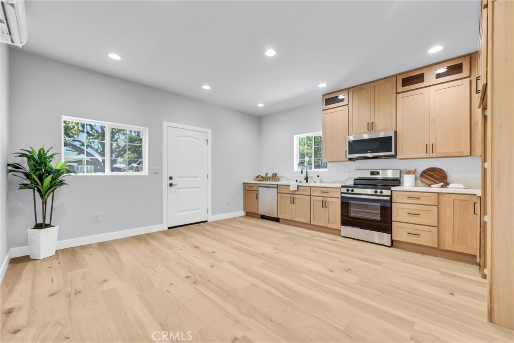 116 -114 N Cornell