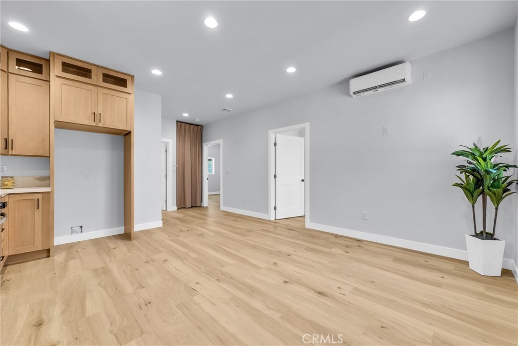 116 -114 N Cornell
