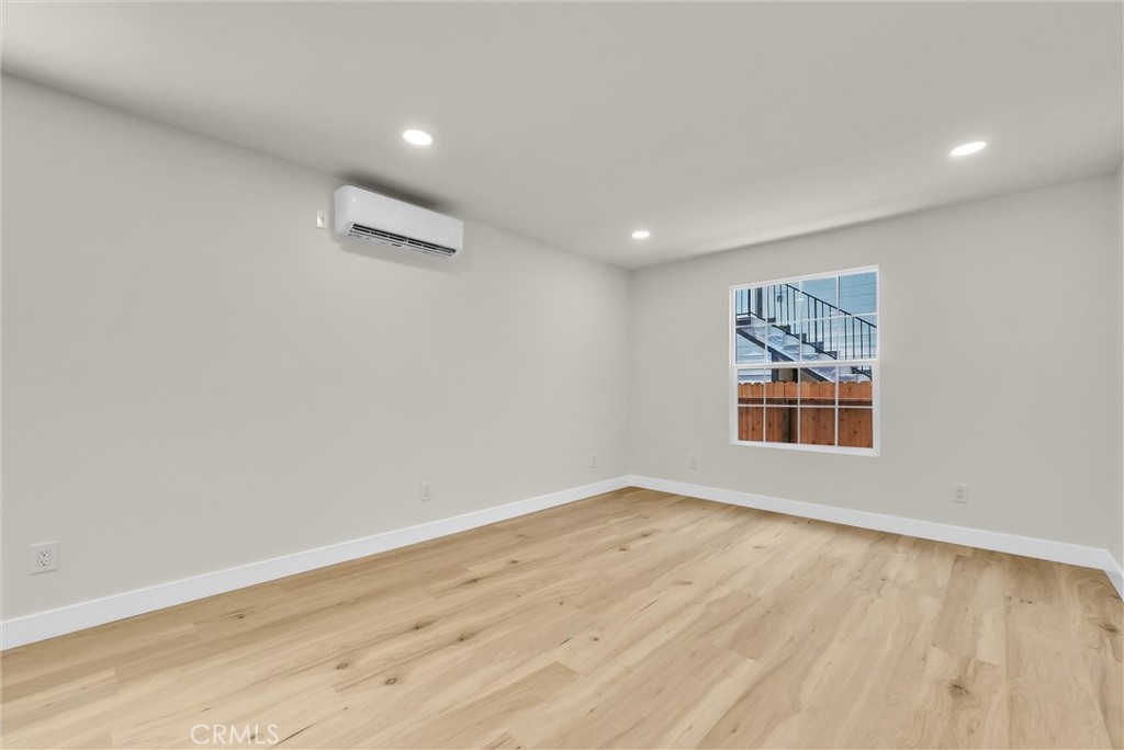 116 -114 N Cornell