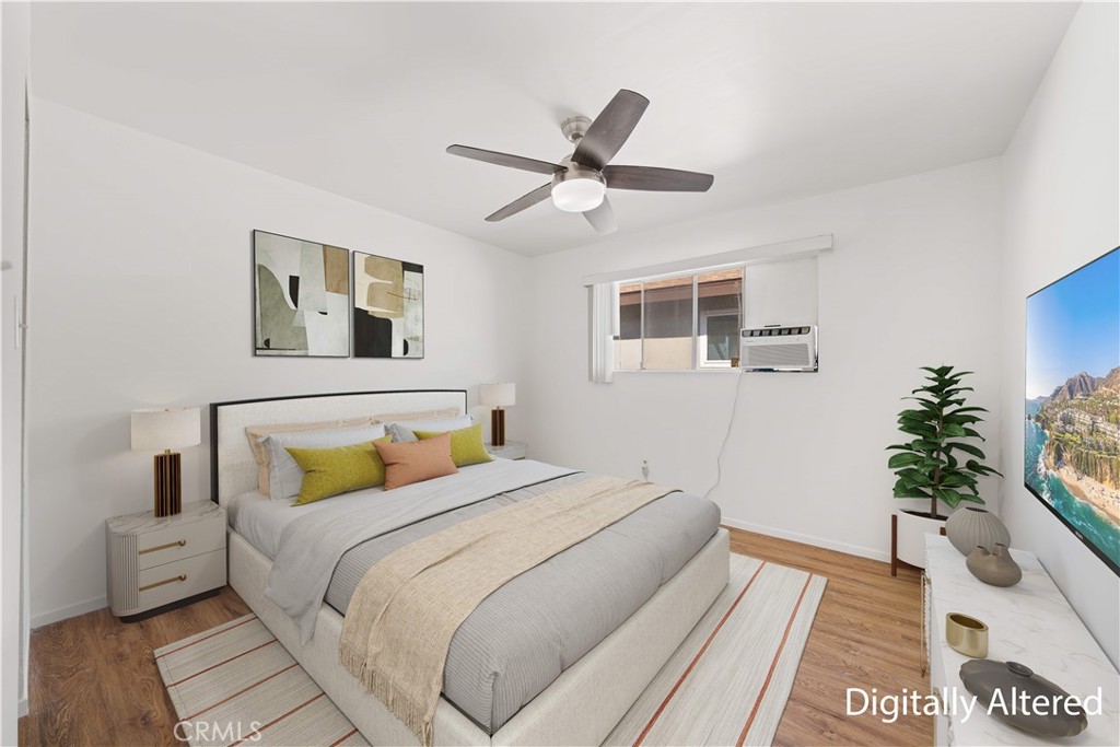9166 Cerritos 48