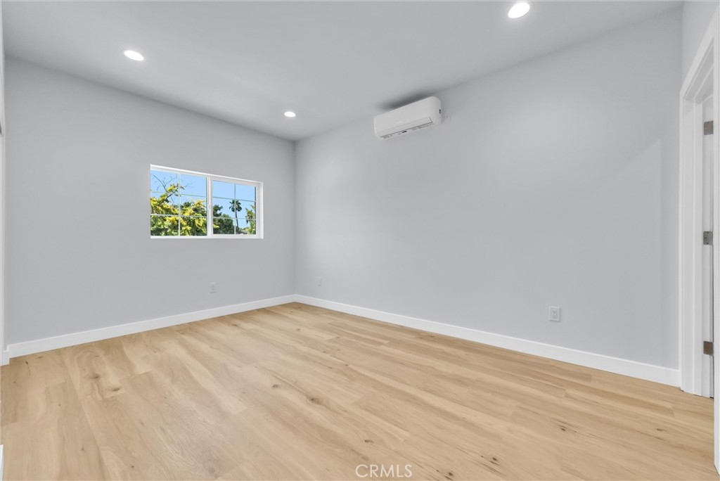 116 -114 N Cornell