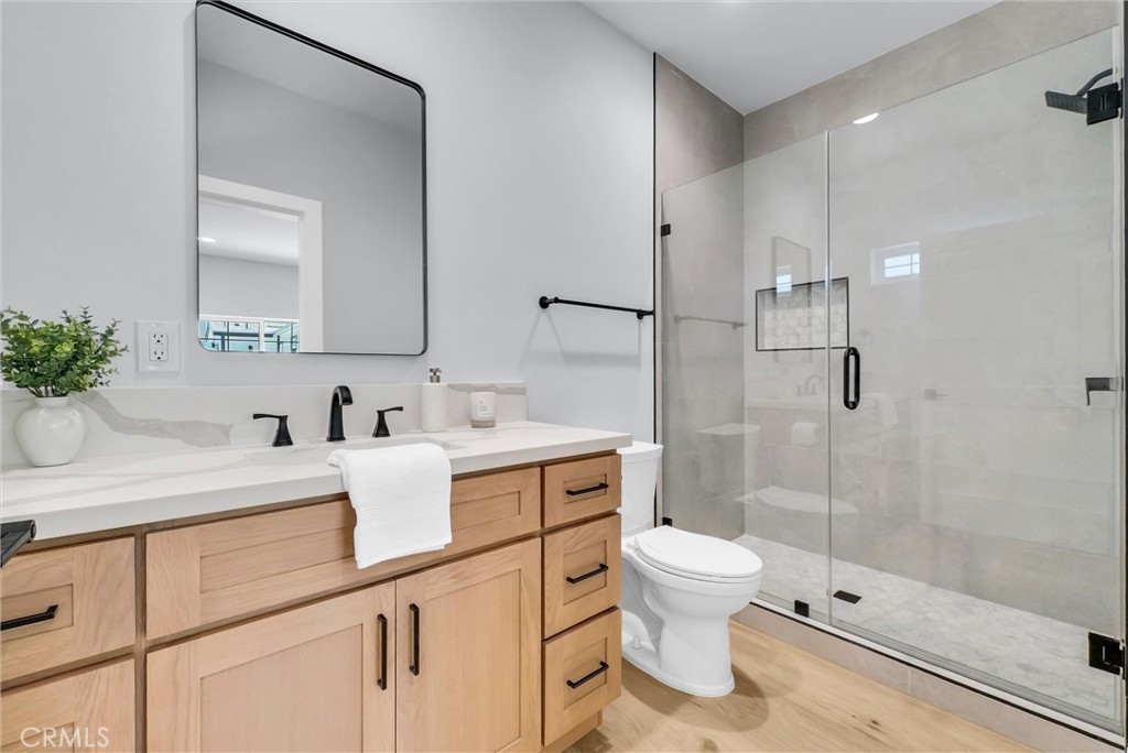116 -114 N Cornell