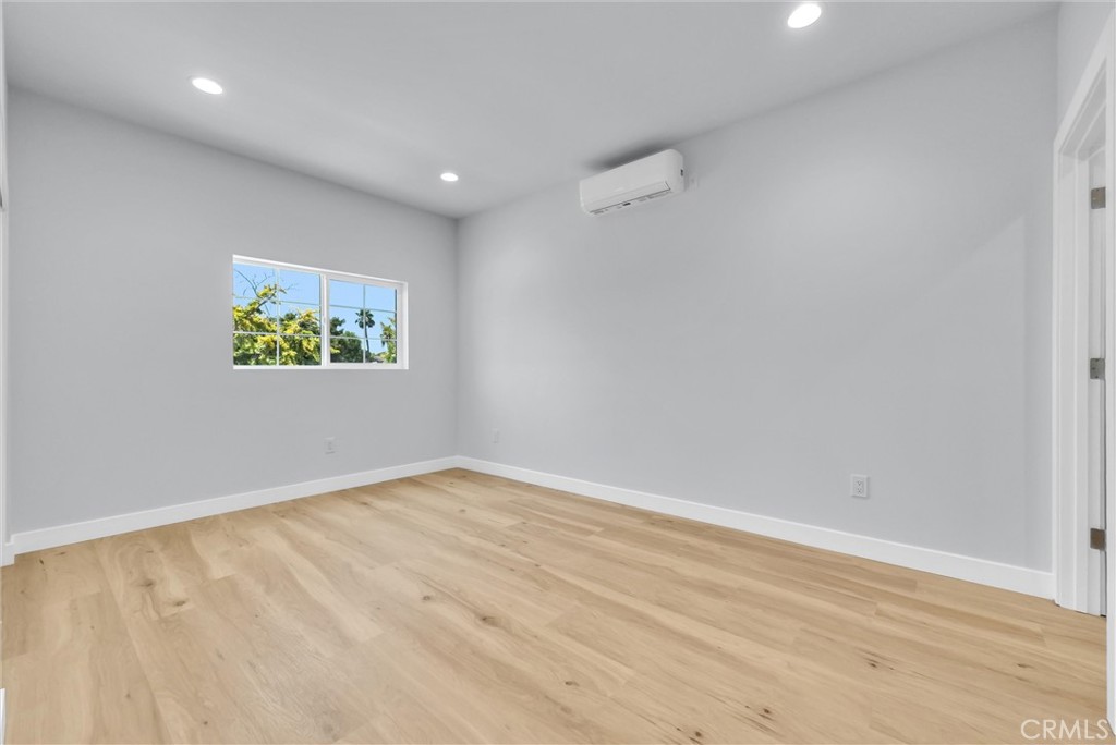 116 -114 N Cornell