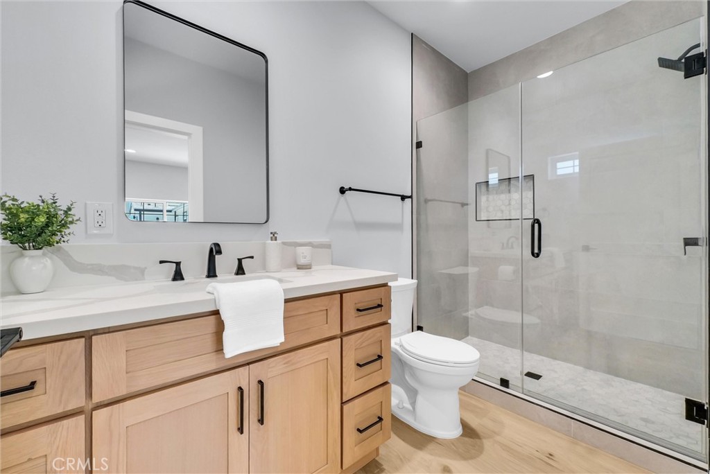116 -114 N Cornell