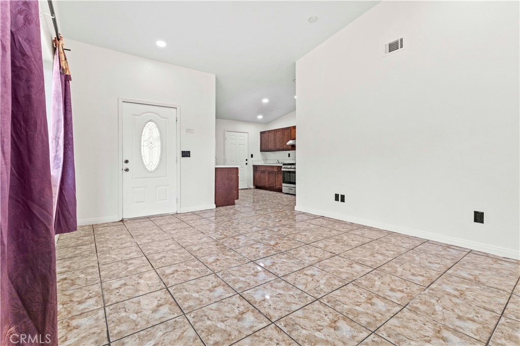 10127 finch ave