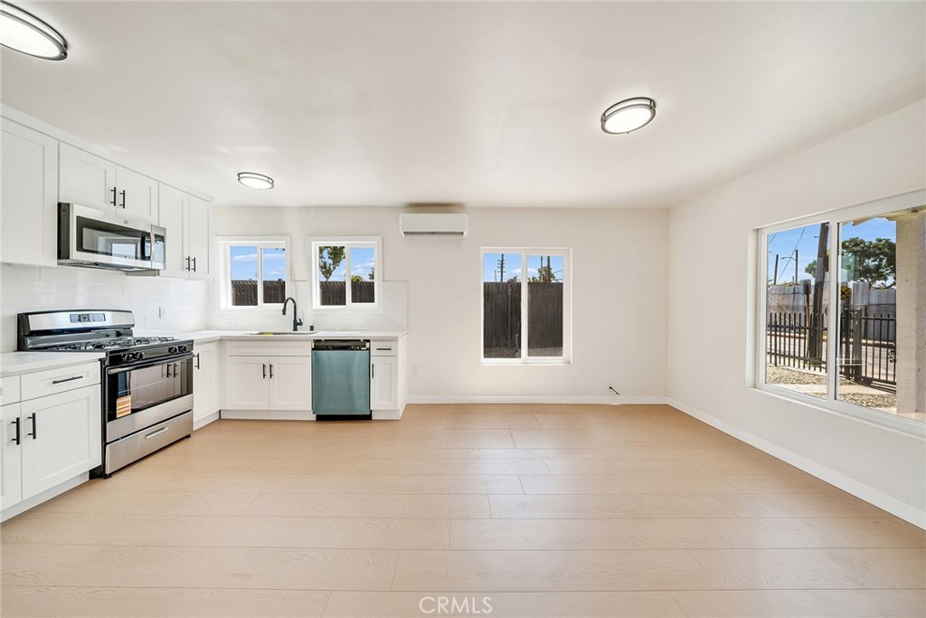 215 E Elm Street