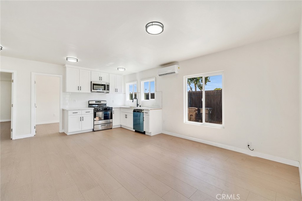 215 E Elm Street