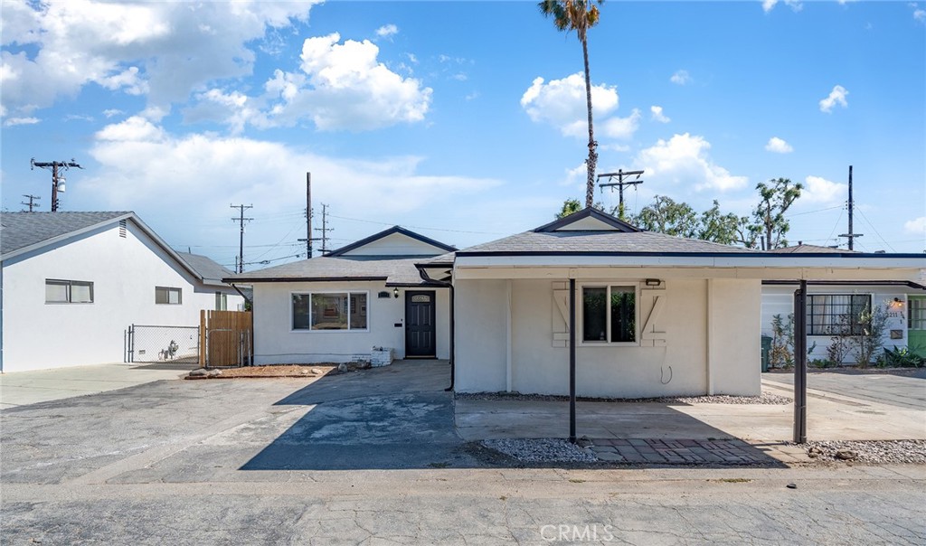 2211 1/8 Casitas Avenue
