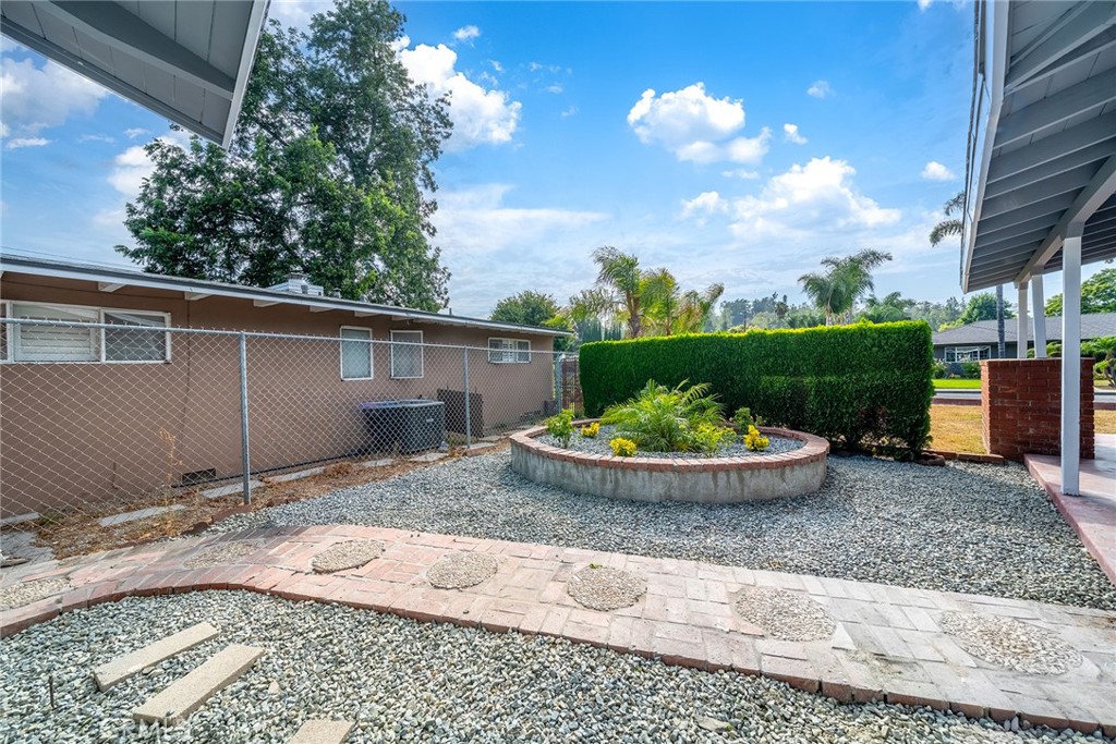 1460 Hacienda Place