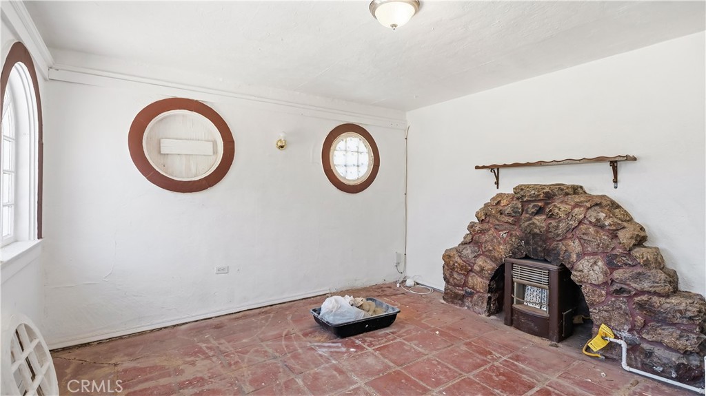 16805 yucca
