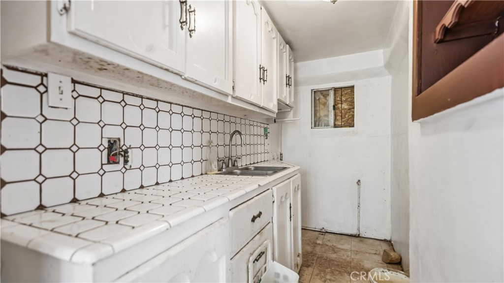 16805 yucca