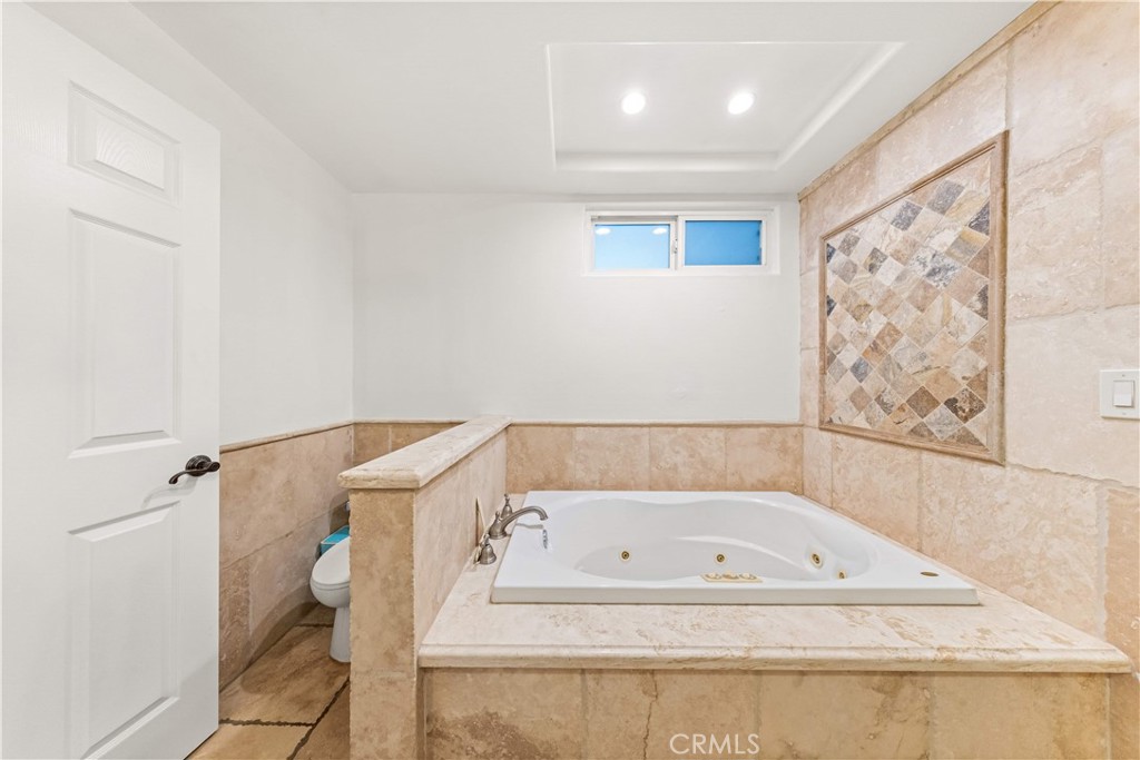 24412 Rosegate