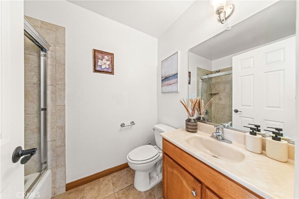 24412 Rosegate