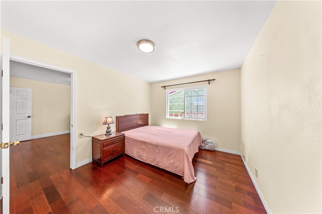 24412 Rosegate