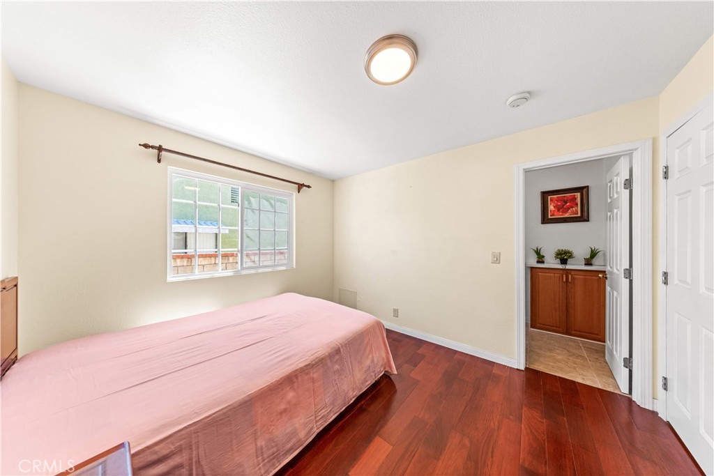24412 Rosegate