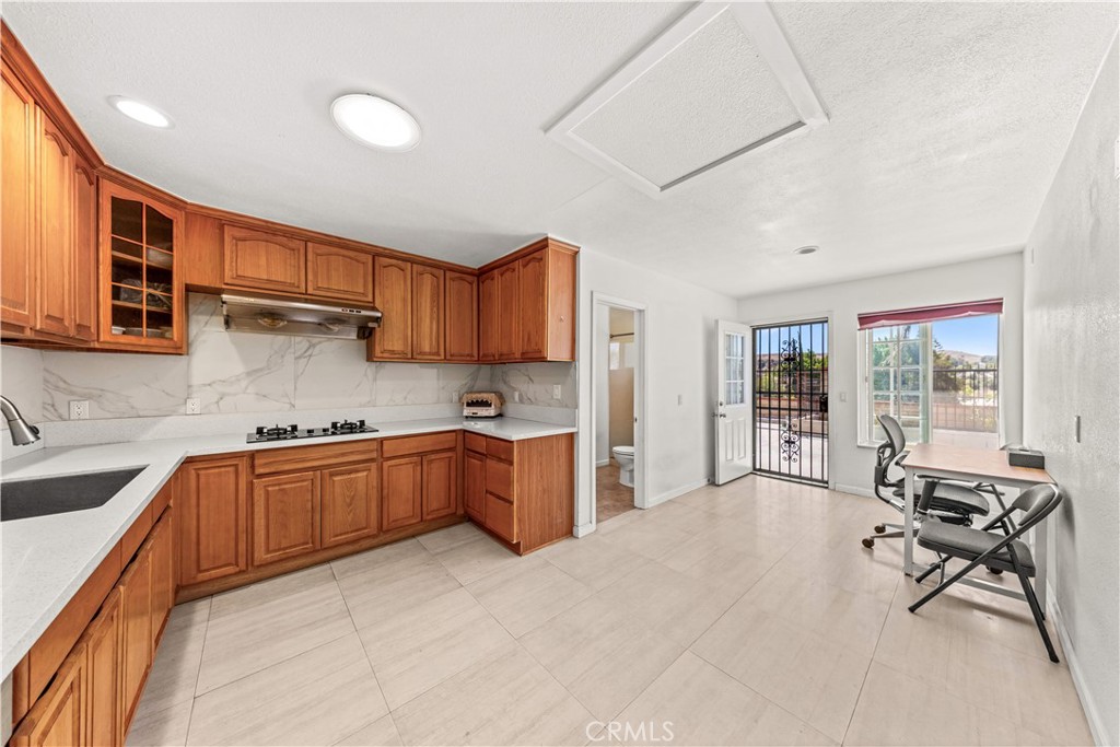 24412 Rosegate
