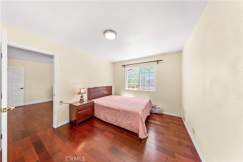 24412 Rosegate