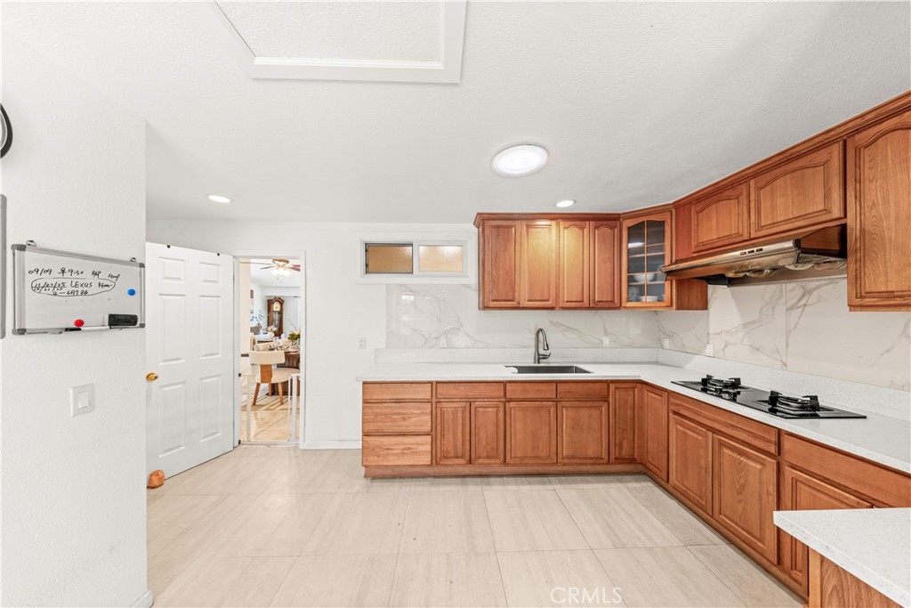 24412 Rosegate