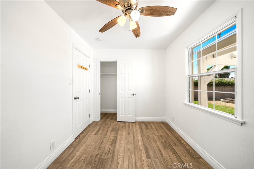 925 E Florence